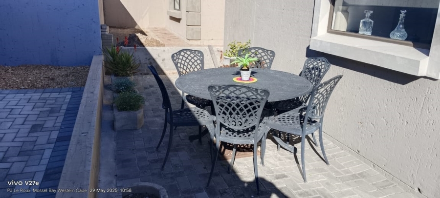 2 Bedroom Property for Sale in Dana Bay Western Cape